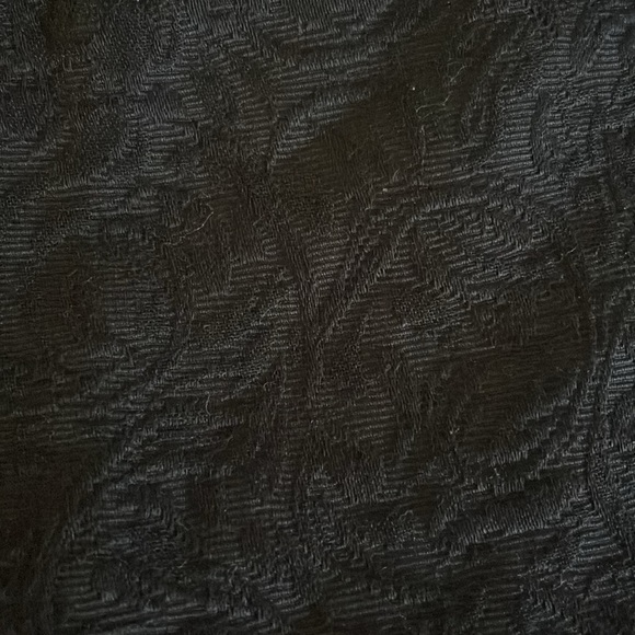 J Crew black textured skirt - fitted waist with dropped gathering - Size 4 - Picture 5 of 5